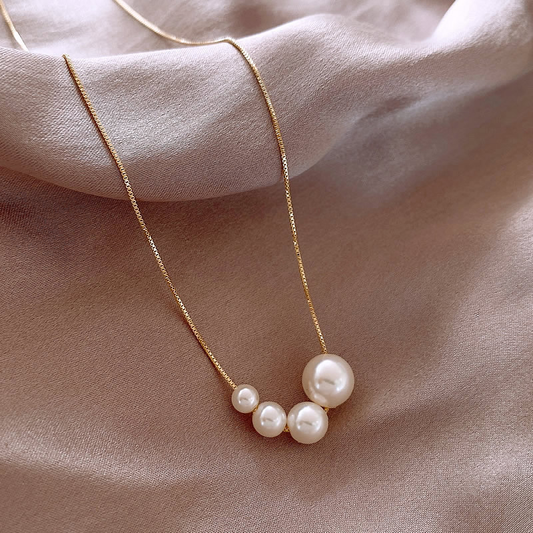 Colar de Ouro com Pérolas de Água Doce