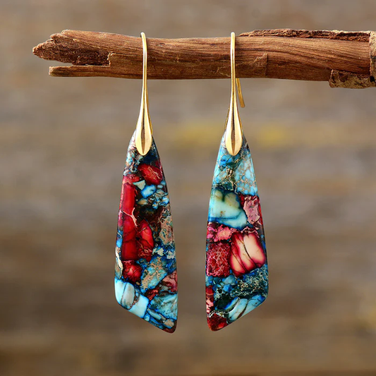 Brincos vintage com pedras coloridas