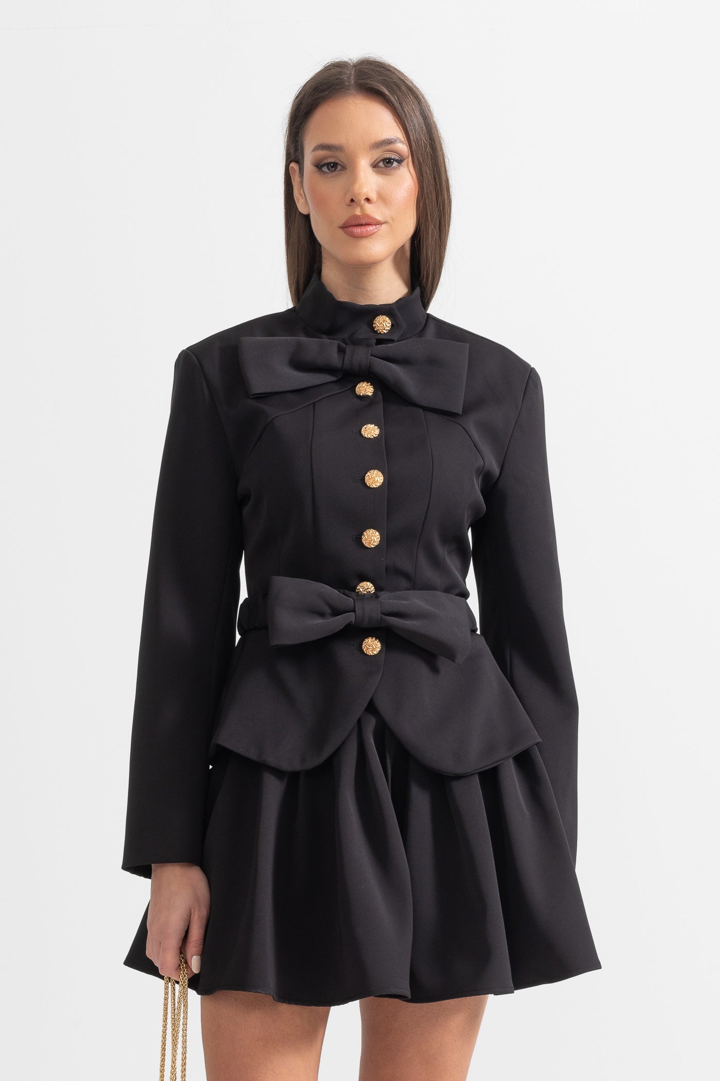 Conjunto de Duas Peças com Laços e Botões Dourados - Preto