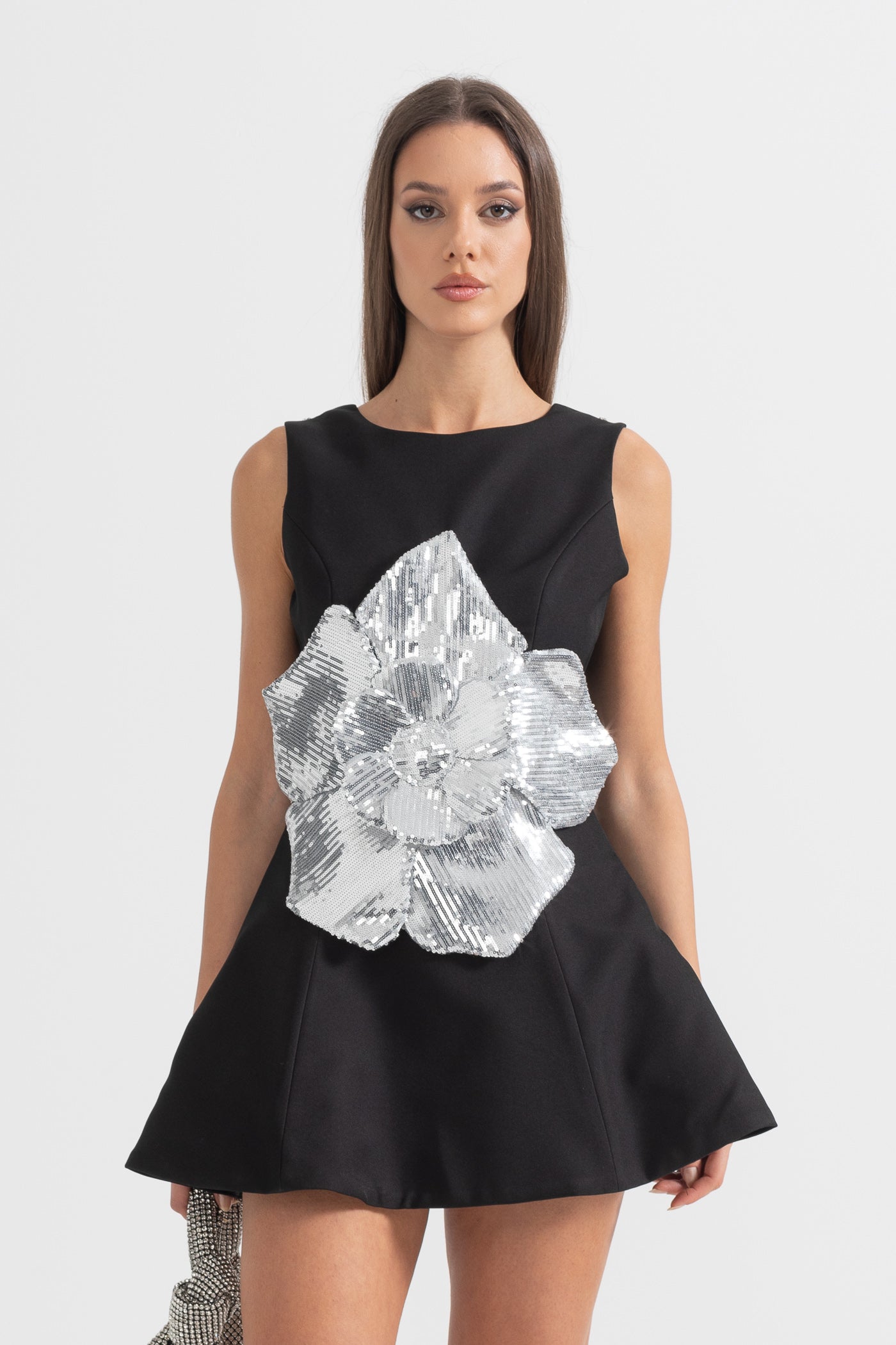 Vestido Mini Sem Mangas Com Adorno de Flor Brilhante - Preto