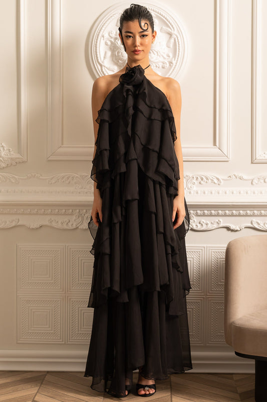 Vestido Halter com Rendas em Camadas e Flor Decorativa no Decote - Preto